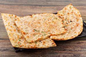 Mini Veg Keem Naan + Gravy