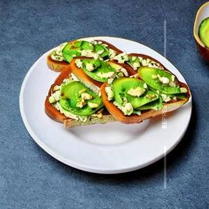 Avocado cheese toast