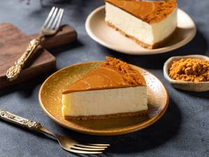 Lotus Biscoff Cheesecake Slice