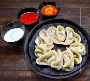 Paneer steamed momos