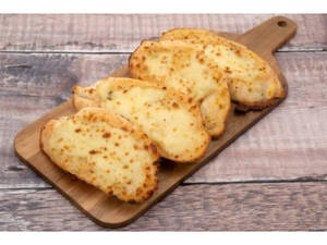 Cheesy Chicken Garlic Bread