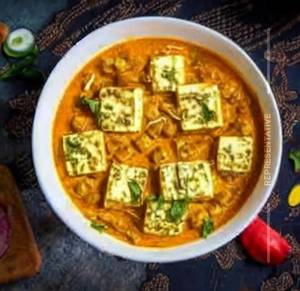 Matar Paneer