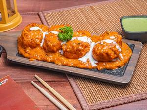 Paneer Lababdar Momos