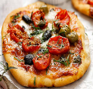 Tomato Cheese Pizza