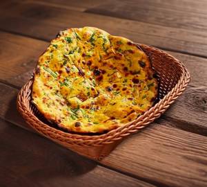 Masala Missi Paratha (1 Pc)