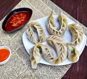 Paneer steamed momos
