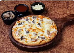 8'' Veg Onion Mushroom Pizza
