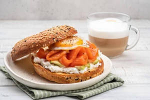 Pesto Chicken Bagel
