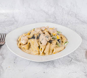 Veg Penne Creamy White Sauce