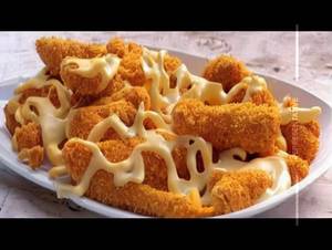 Cheese chicken pop fries