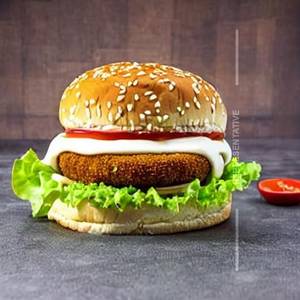 Paneer crisp burger