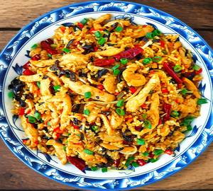 Chicken schezwan garlic fried rice