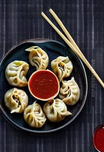 Veg fried momos