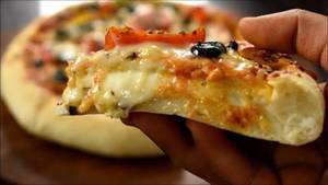 Cheese bust pizza ( 8 inches)