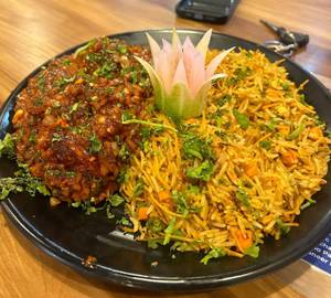 Fried rice and Manchurian combo