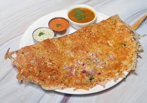 Onion rava dosa