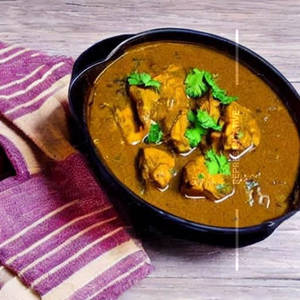 Chicken Curry Nadan Gravy
