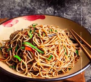 Hakka noodles
