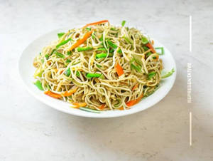 Veg Hakka Noodles