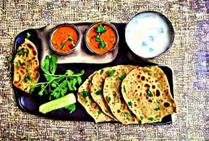 Methi Palak Mix Paratha