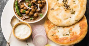 Chole Kulche