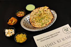 Special Mix Paratha