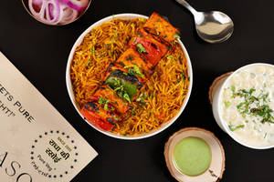 Paneer Tikka Biryani With Raita