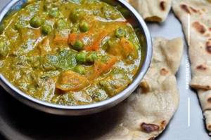 Chapathi & Green Peas Curry