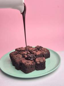 Heavenly Brownie Bites with Chocolate Fudge Sauce
