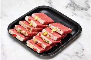 Strawberry Creamy Barfi (250 Gms)