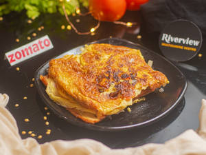 Butter Toast With Omelette