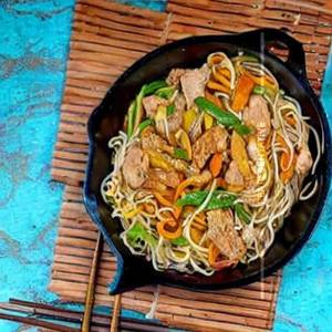 Chicken Pan Fried Noodles
