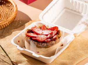 Biscoff Strawberry Cheese Bento Cake