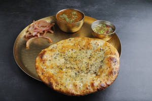Aloo Onion Kulcha