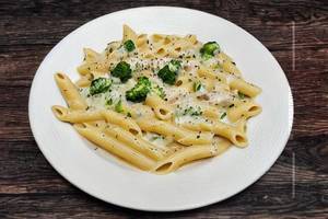 Veg Alfredo Pasta (Penne)