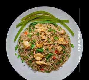 Singapore Egg Chicken Fried Rice