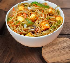 Paneer noodles