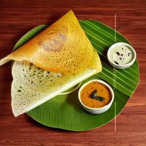 Podi onion roast dosa