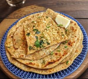 Aloo pyaaj paratha [2 pices]