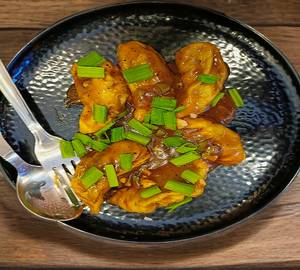 Manchurian momos [chicken]