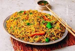Veg singapuri noodles