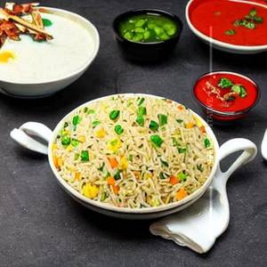 Veg tripple schezwan fried rice