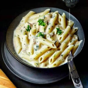White Sauce Pasta