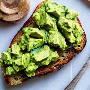 Pesto avocado toast