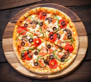 Tomato Capsicum Pizza