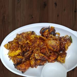 Smoke Chicken With Onion Fry