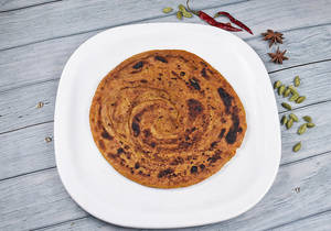 Achari Lachha Paratha (1 Pcs) [No Onion Garlic]