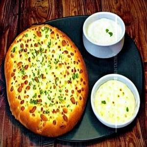 Cheese garlic bread