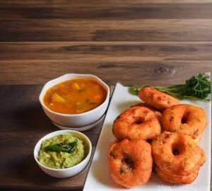 Vada chutney [2 pieces]