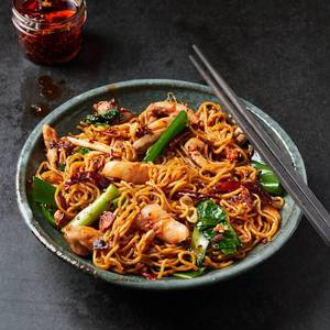 Schezwan noodles non veg